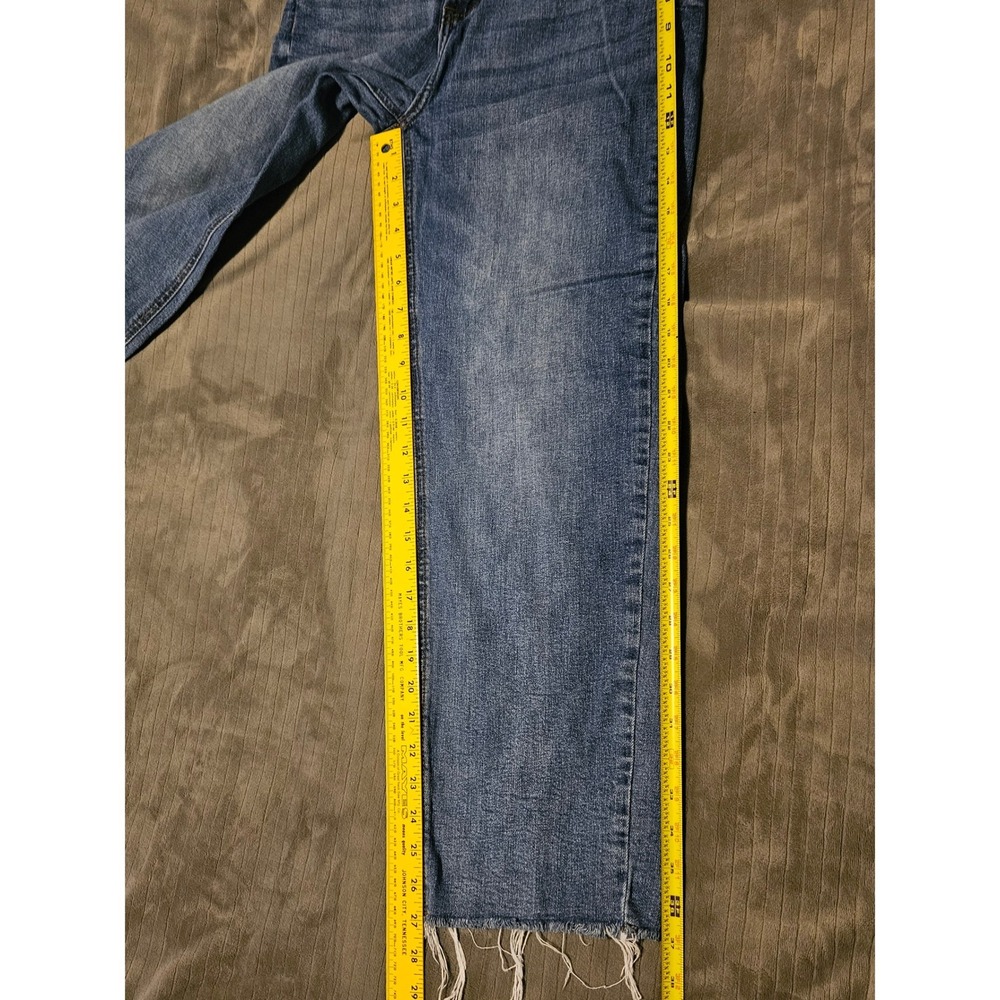 L&M Black Label Medium Wash Straight Leg Raw Hem Jeans size 11 - Picture 5 of 7